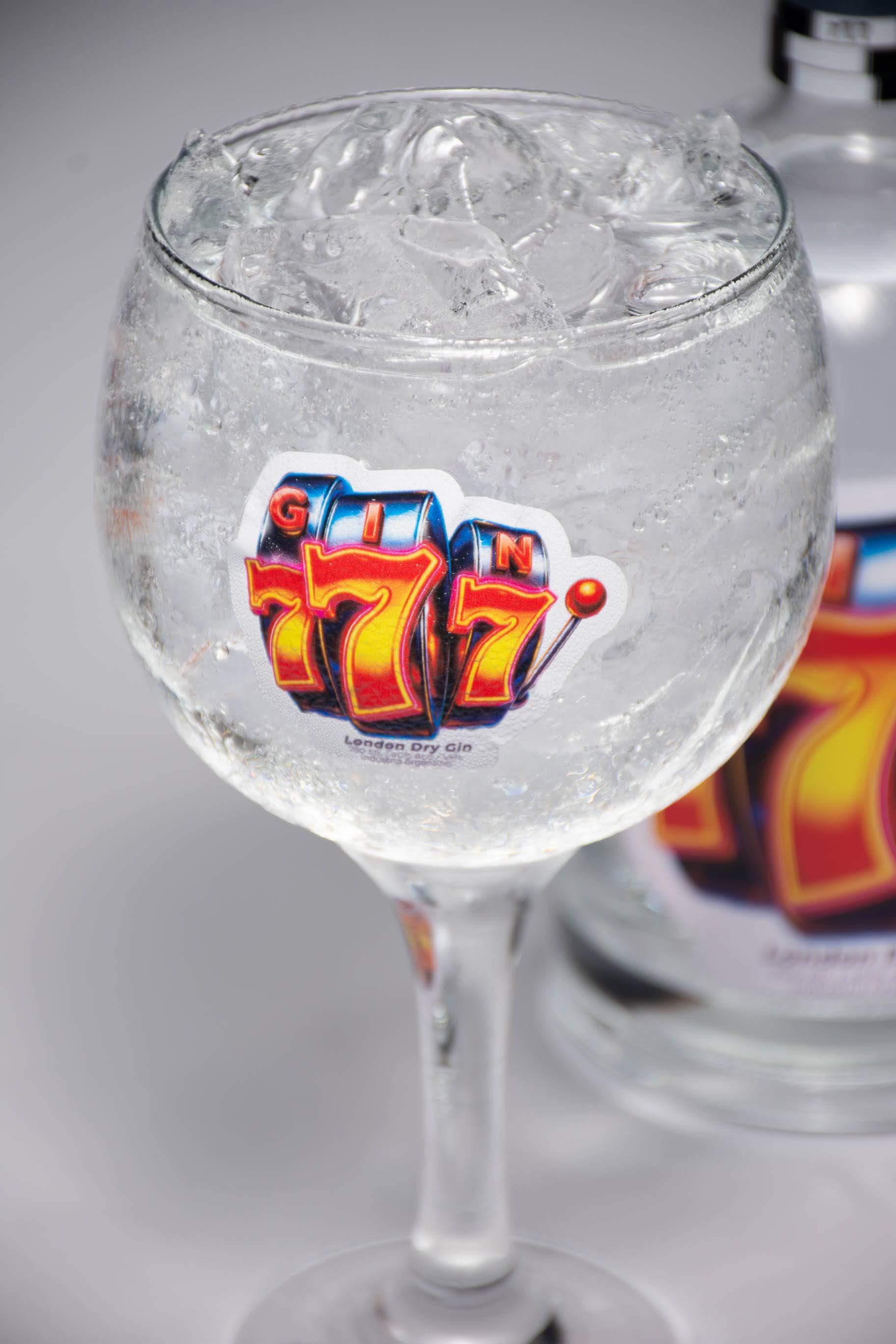 Copa y botella fondo